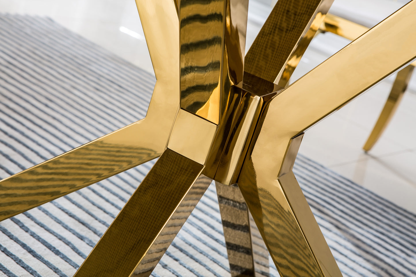 Elegant Gold Fusion Marble Dining Table