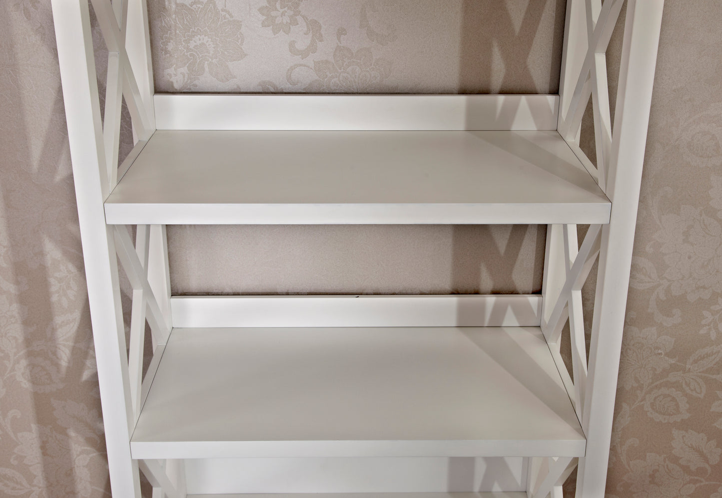 Bookshelf with Sturdy Solid Frame - White