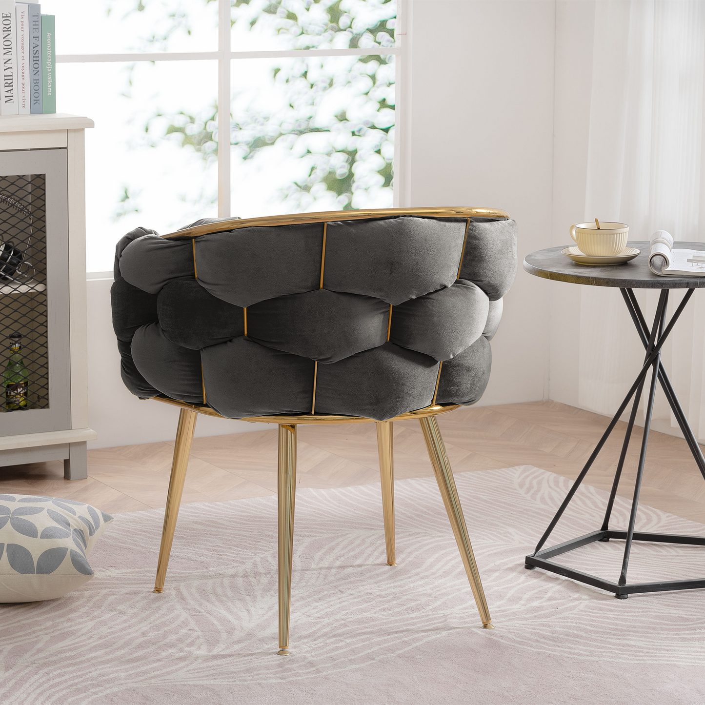 Luna Luxury Modern Velvet Chair - Black