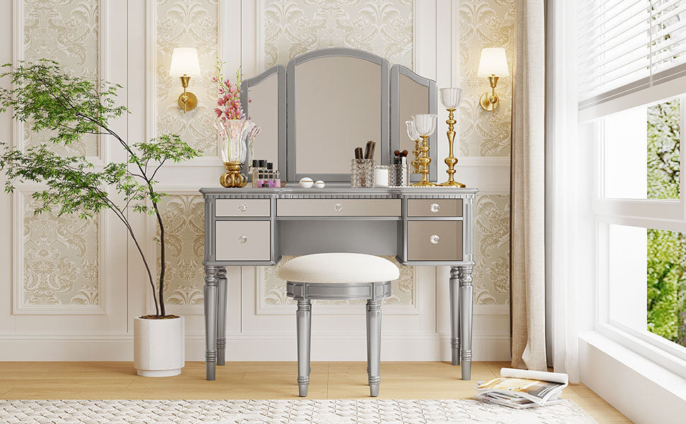 Hannah Makeup Vanity Set for Bedroom - Silver