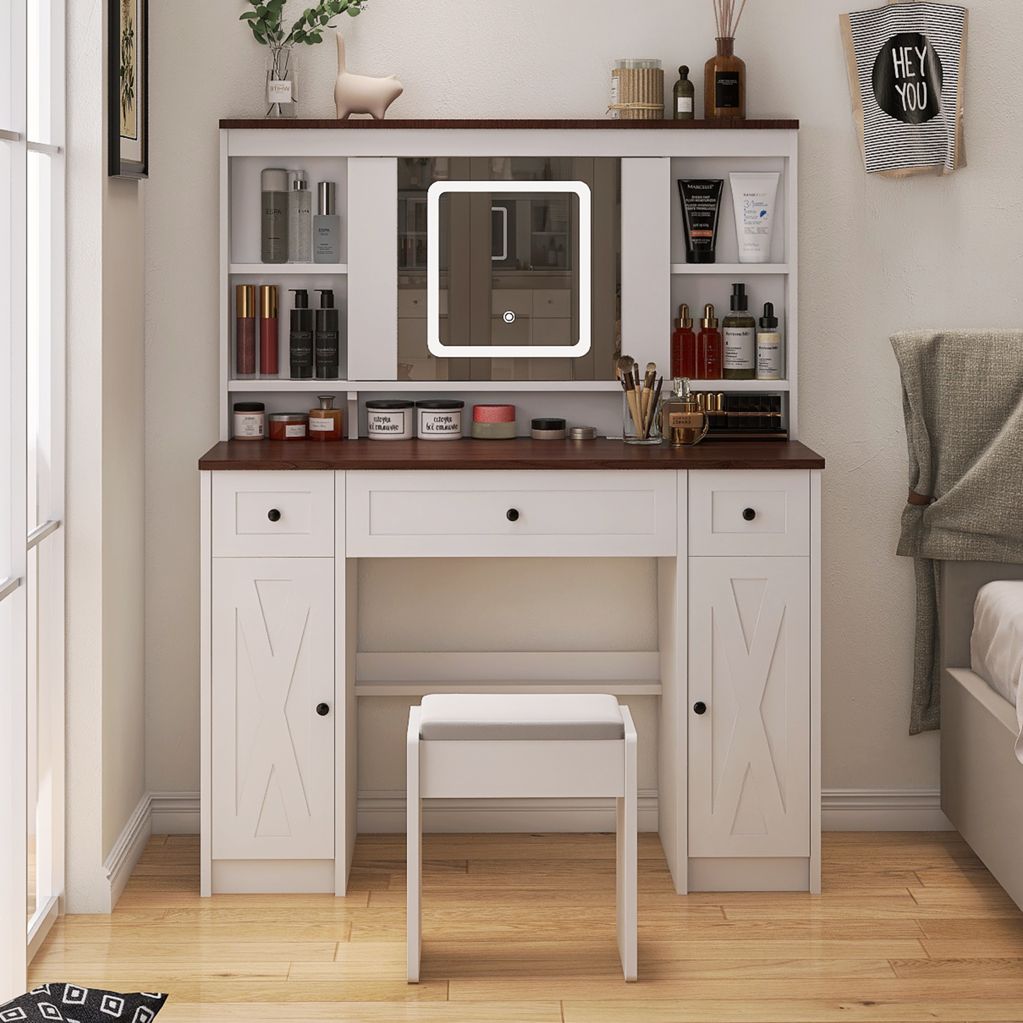 Cleo III Makeup Vanity Desk Set