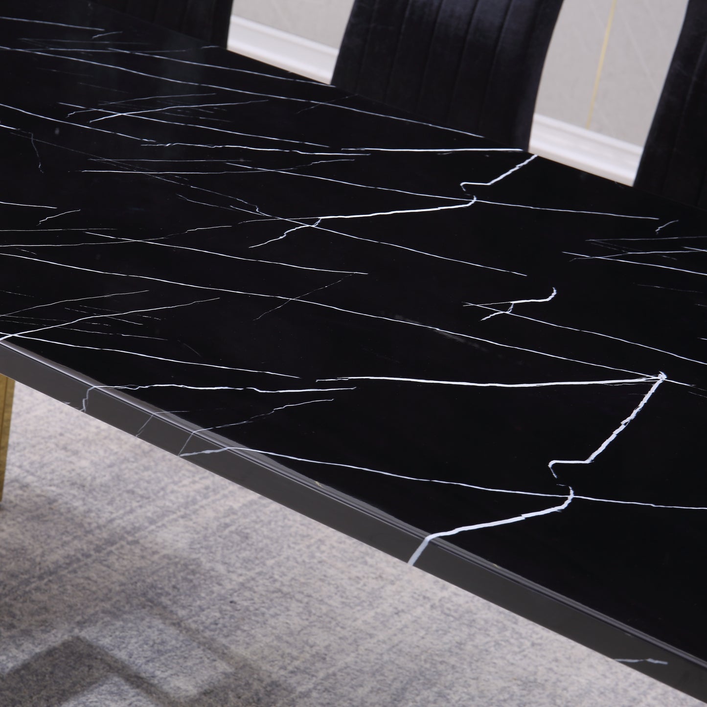 Elegant Gold Reflections Marble Table
