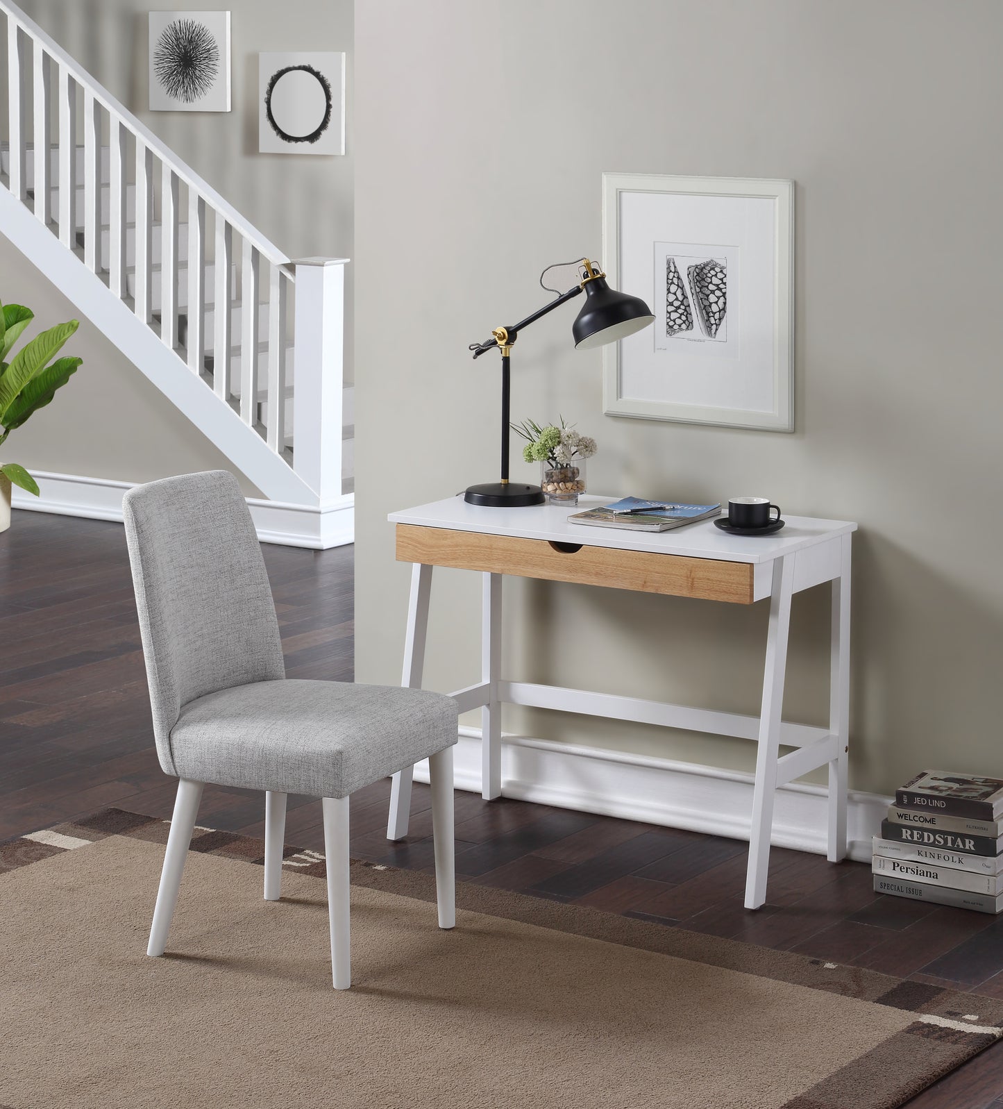 Hilton Style Desk