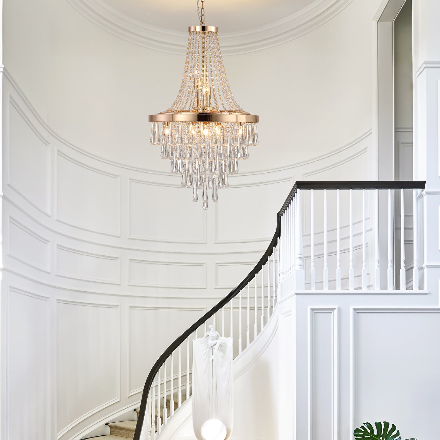 Golden Elegance: Exquisite Crystal Chandelier for Luxurious Living Spaces