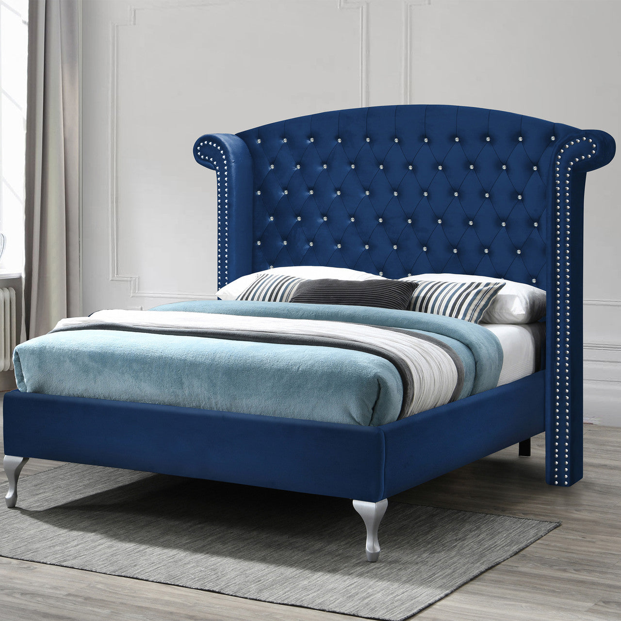 Go Green Woods Cleopatra Crystal Tufted Velvet Platform Queen Bed