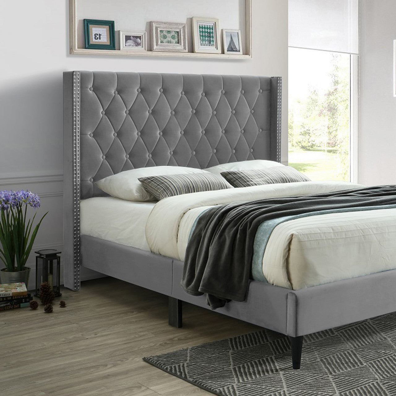 Go Green Woods Amelia Velvet Tufted Queen Platform Bed
