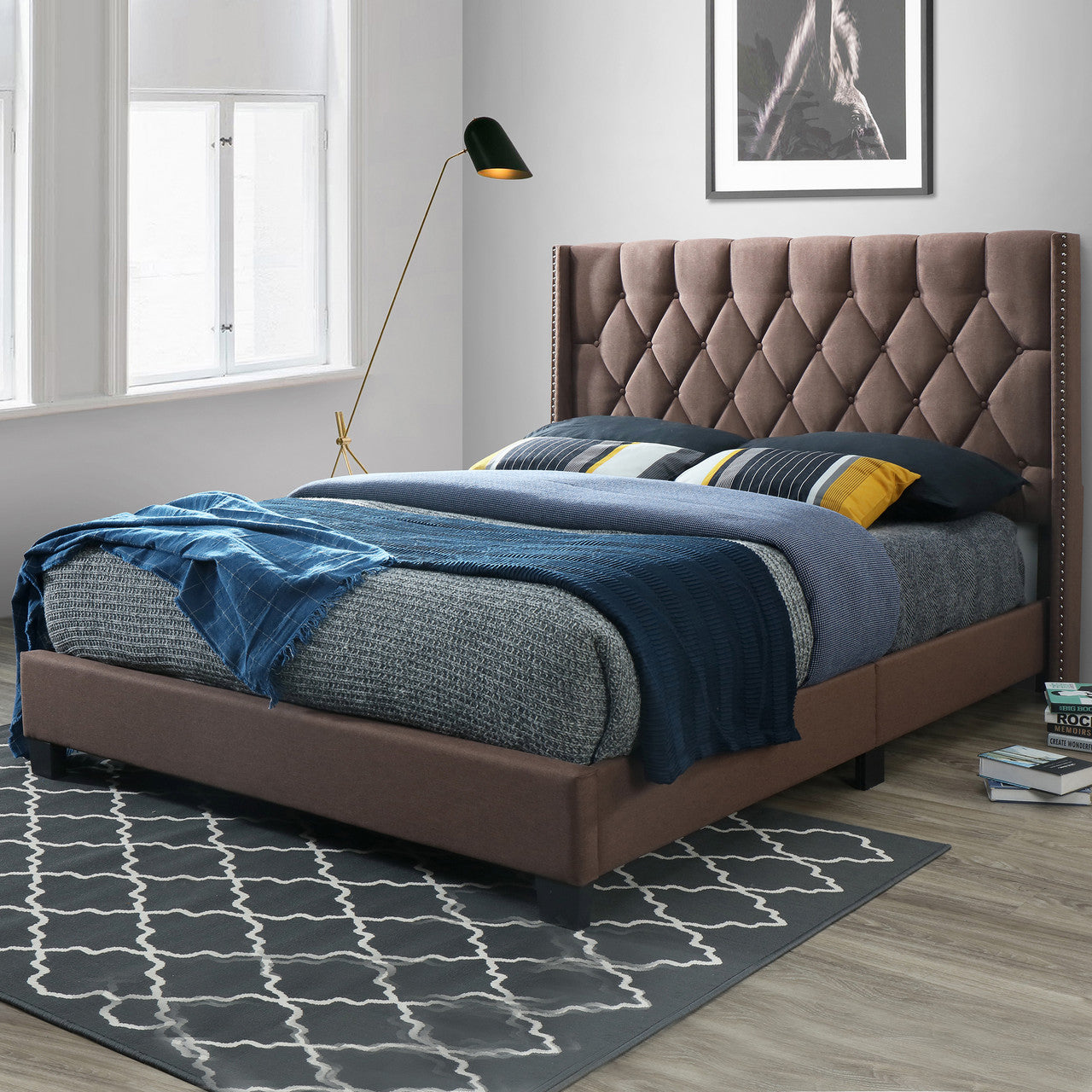 Go Green Woods Amelia Fabric Tufted Queen Platform Bed
