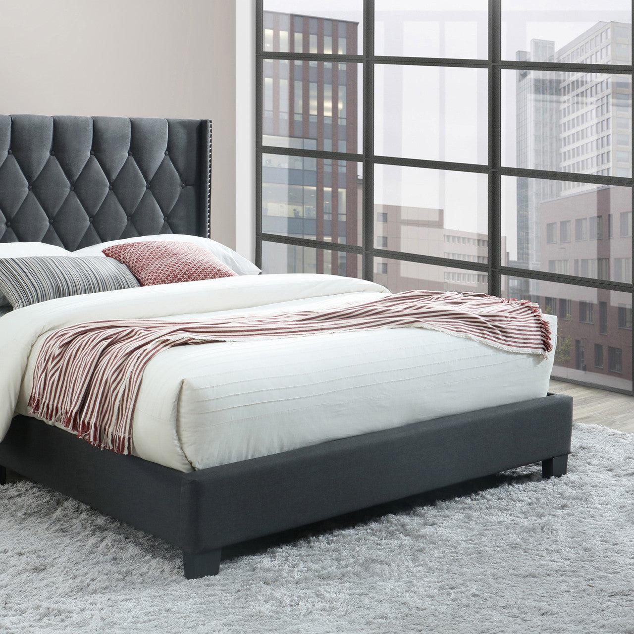 Go Green Woods Amelia Fabric Tufted Queen Platform Bed
