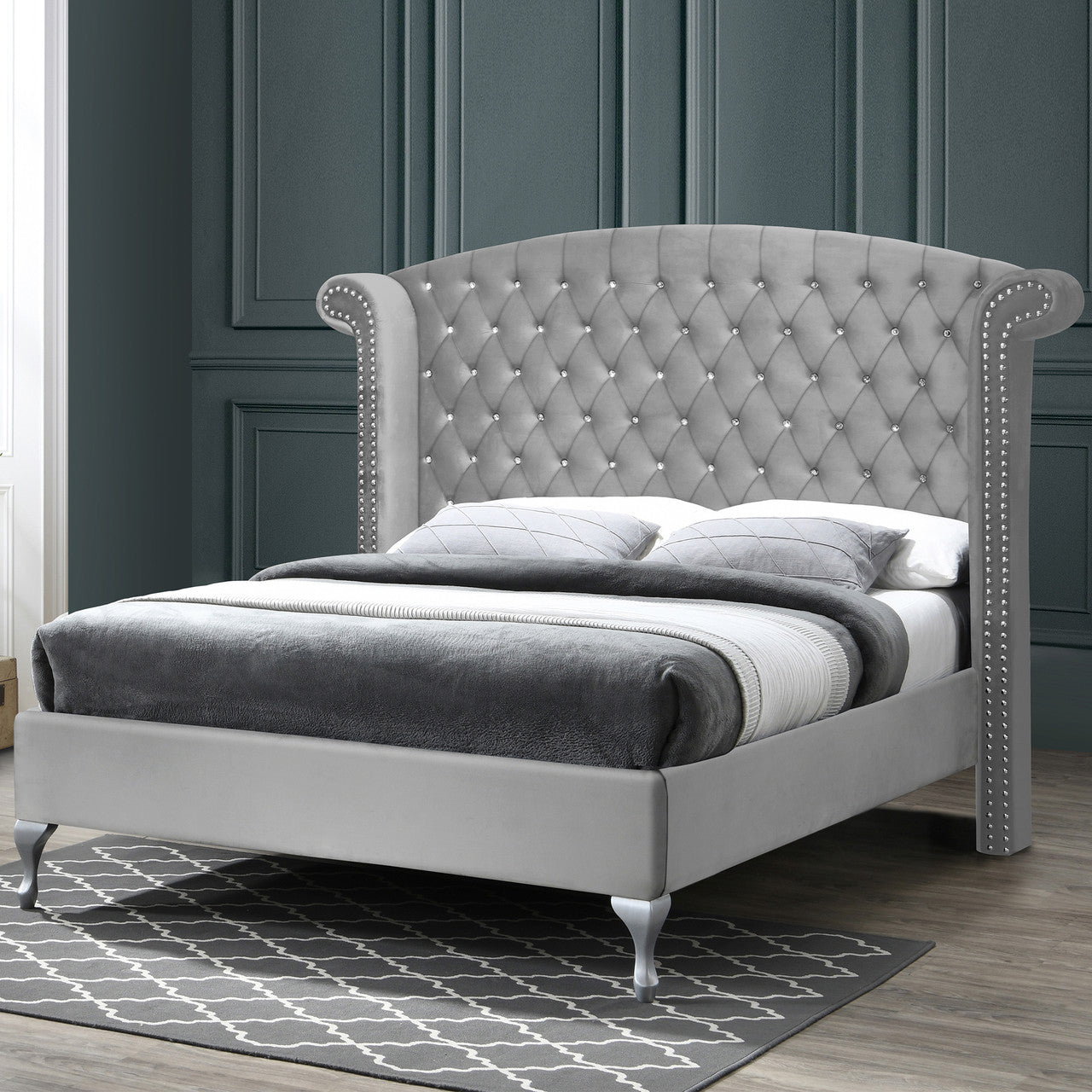 Go Green Woods Cleopatra Crystal Tufted Velvet Platform Queen Bed