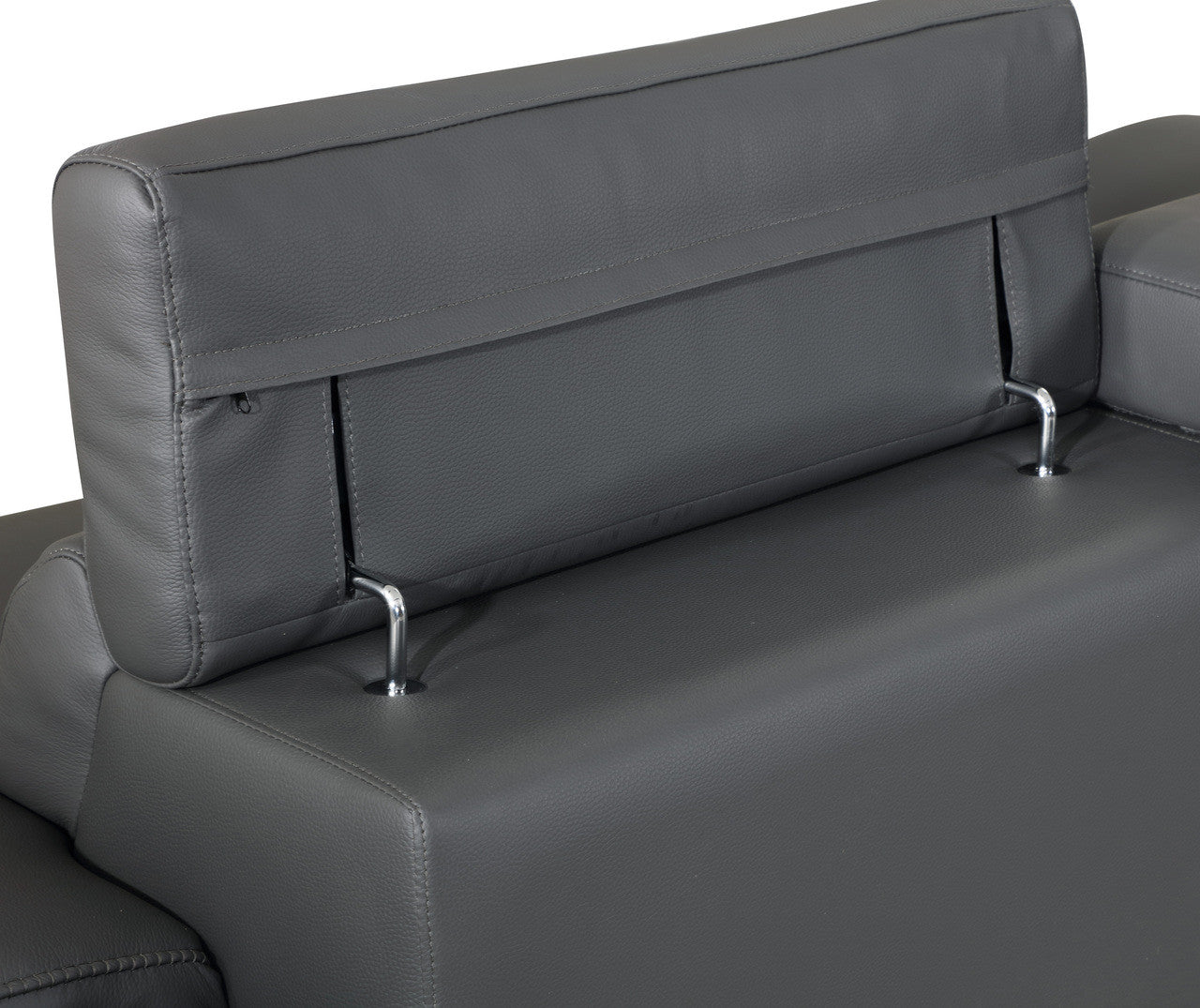 Supreme Roma Loveseat